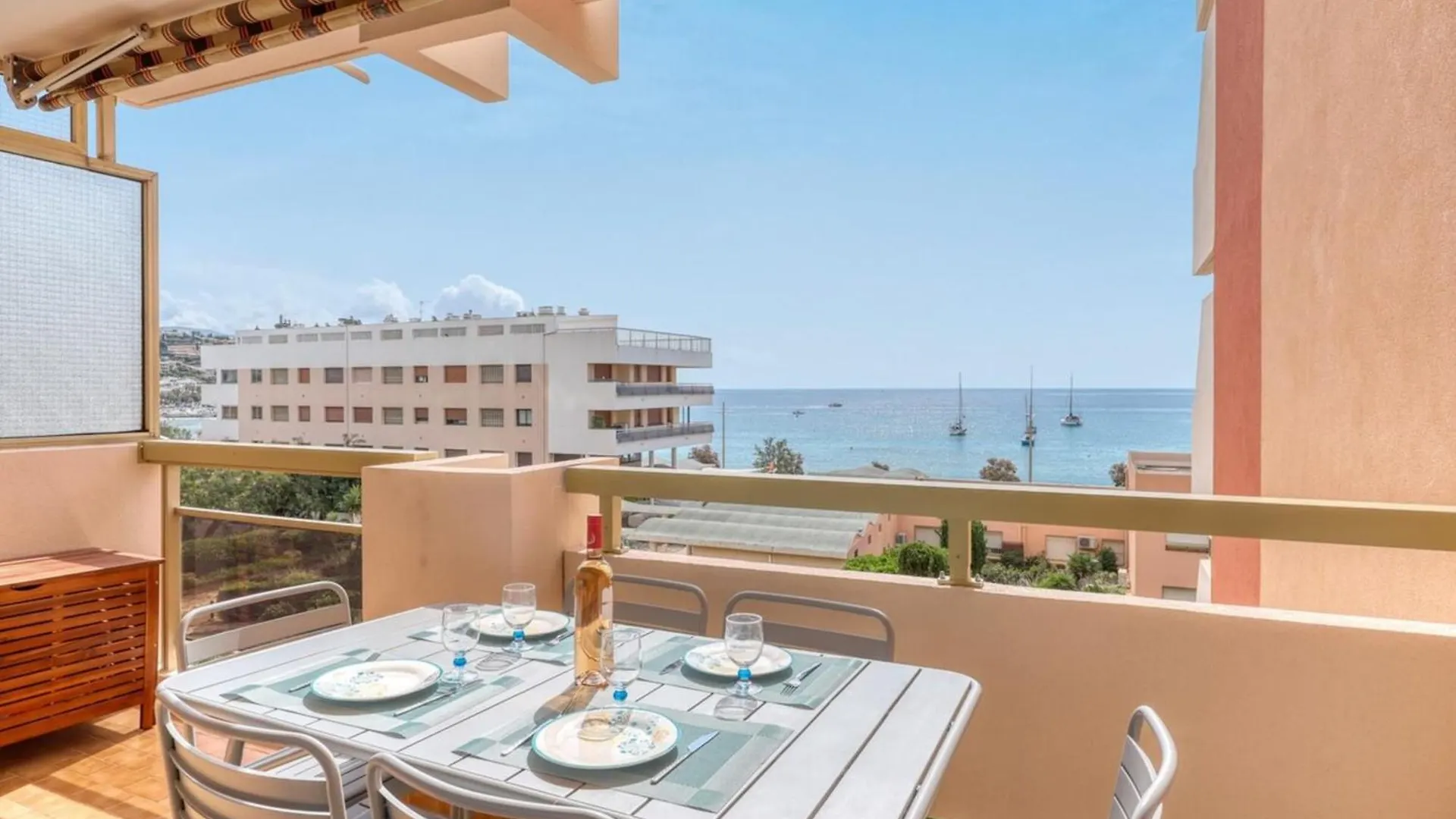 Apartment Vue Mer Exceptionnelle Au Lavandou Le Lavandou