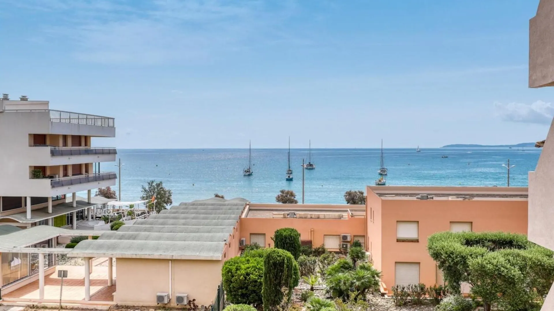 Vue Mer Exceptionnelle Au Lavandou Le Lavandou 0*,  France