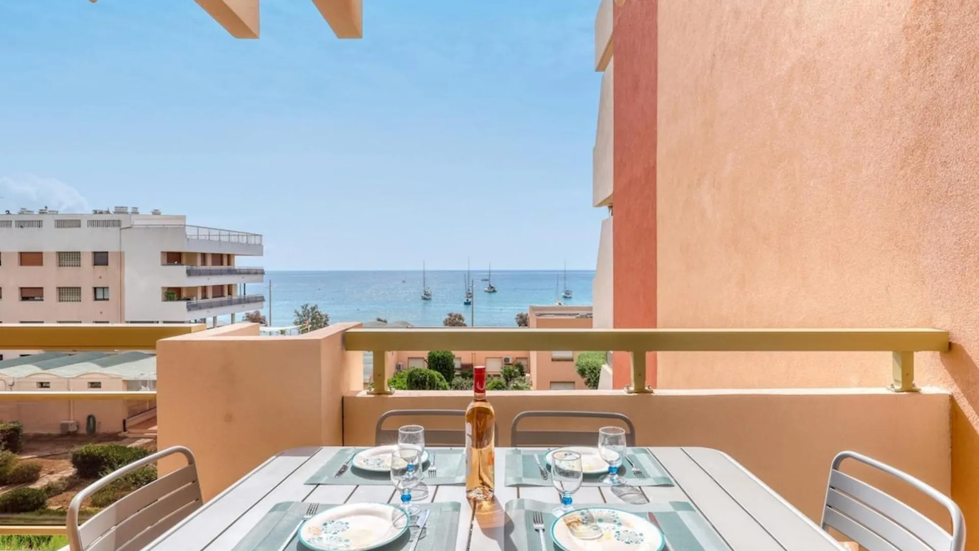 Apartment Vue Mer Exceptionnelle Au Lavandou Le Lavandou